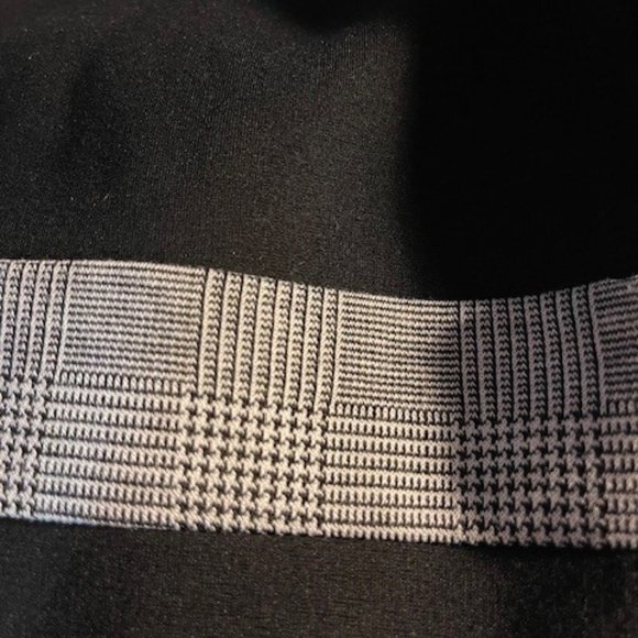 DEX Black Fitted Sleeveless Dress Classic - Picture 5 of 6